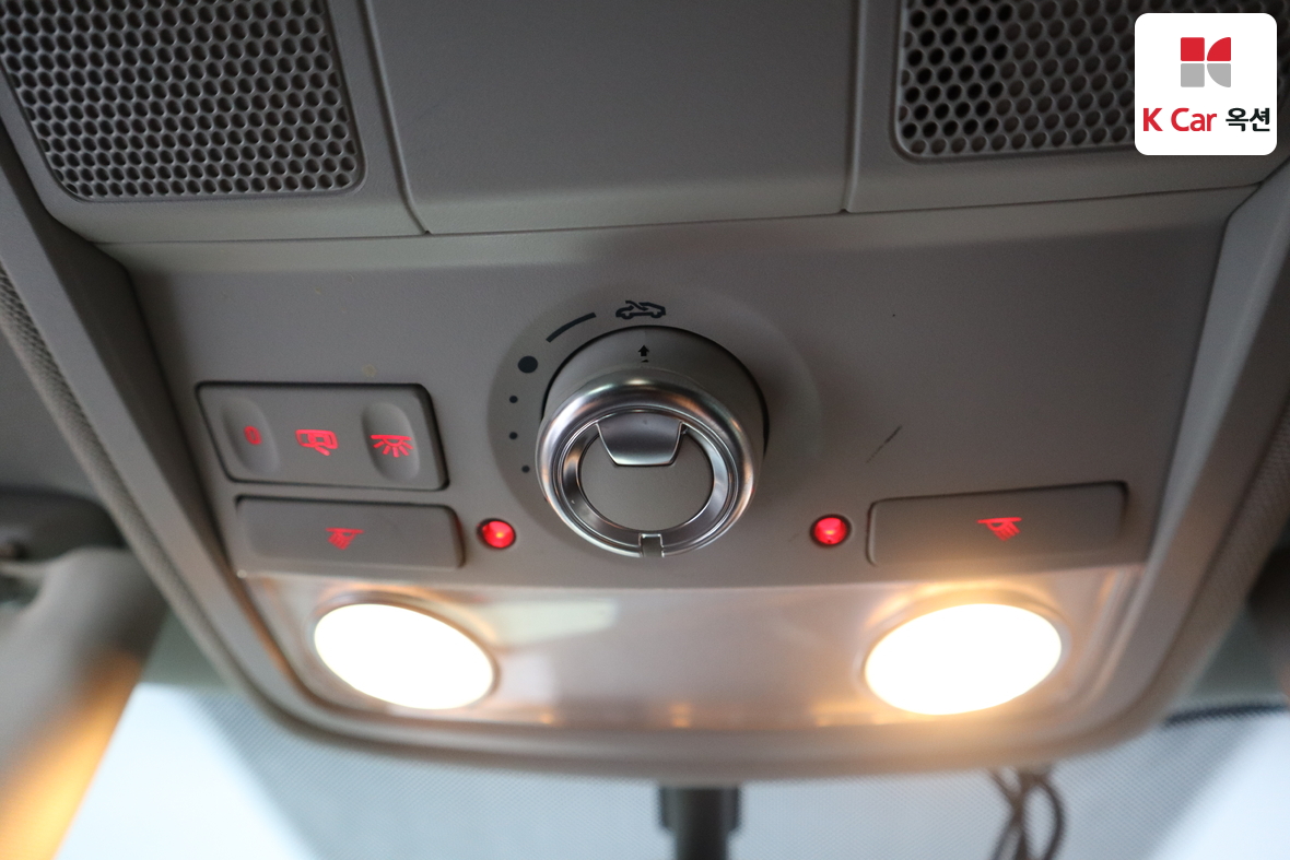 Volkswagen Passat 2015 - Image 13