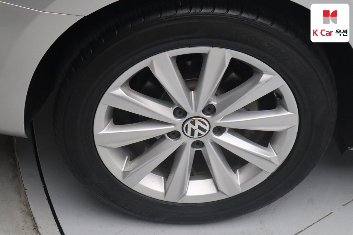 Volkswagen Passat 2015 - Image 40