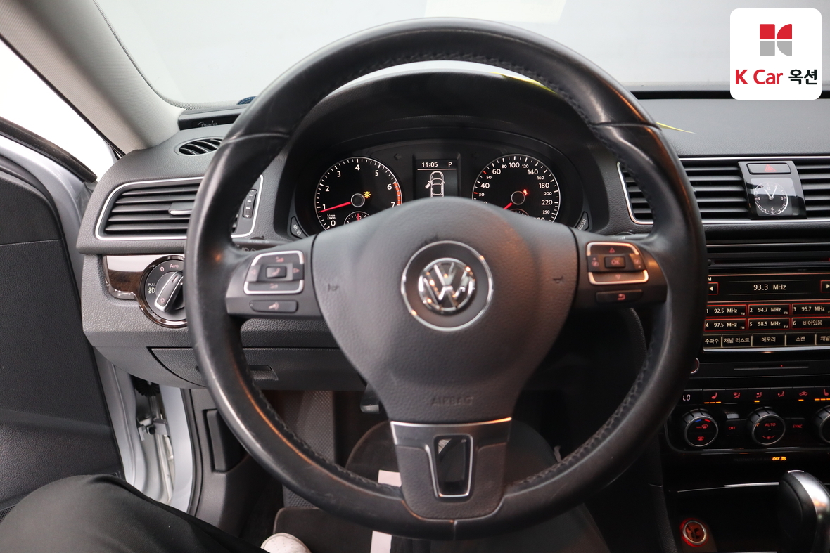 Volkswagen Passat 2015 - Image 10