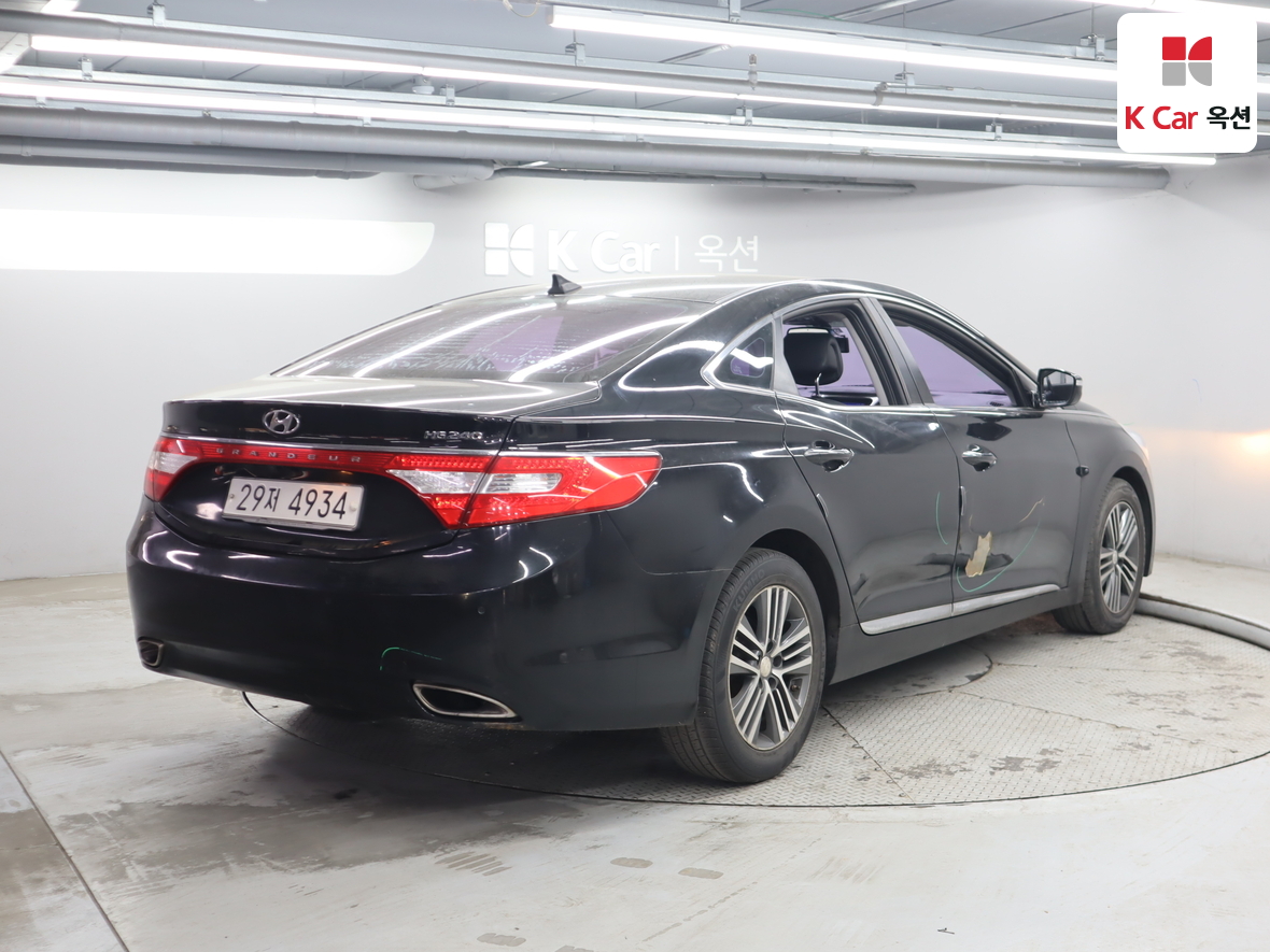 هيونداي أزيرا 2014 - صورة 2