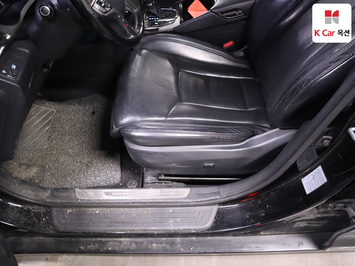 هيونداي أزيرا 2014 - صورة 19