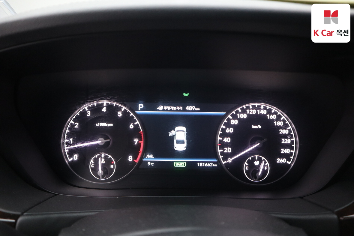 هيونداي جينيسيس EQ900 2016 - صورة 5