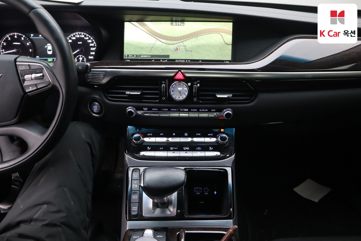 هيونداي جينيسيس EQ900 2016 - صورة 6