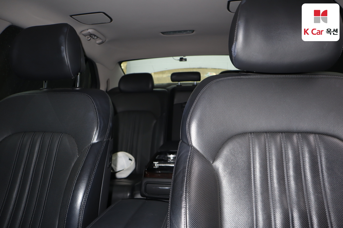 هيونداي جينيسيس EQ900 2016 - صورة 19