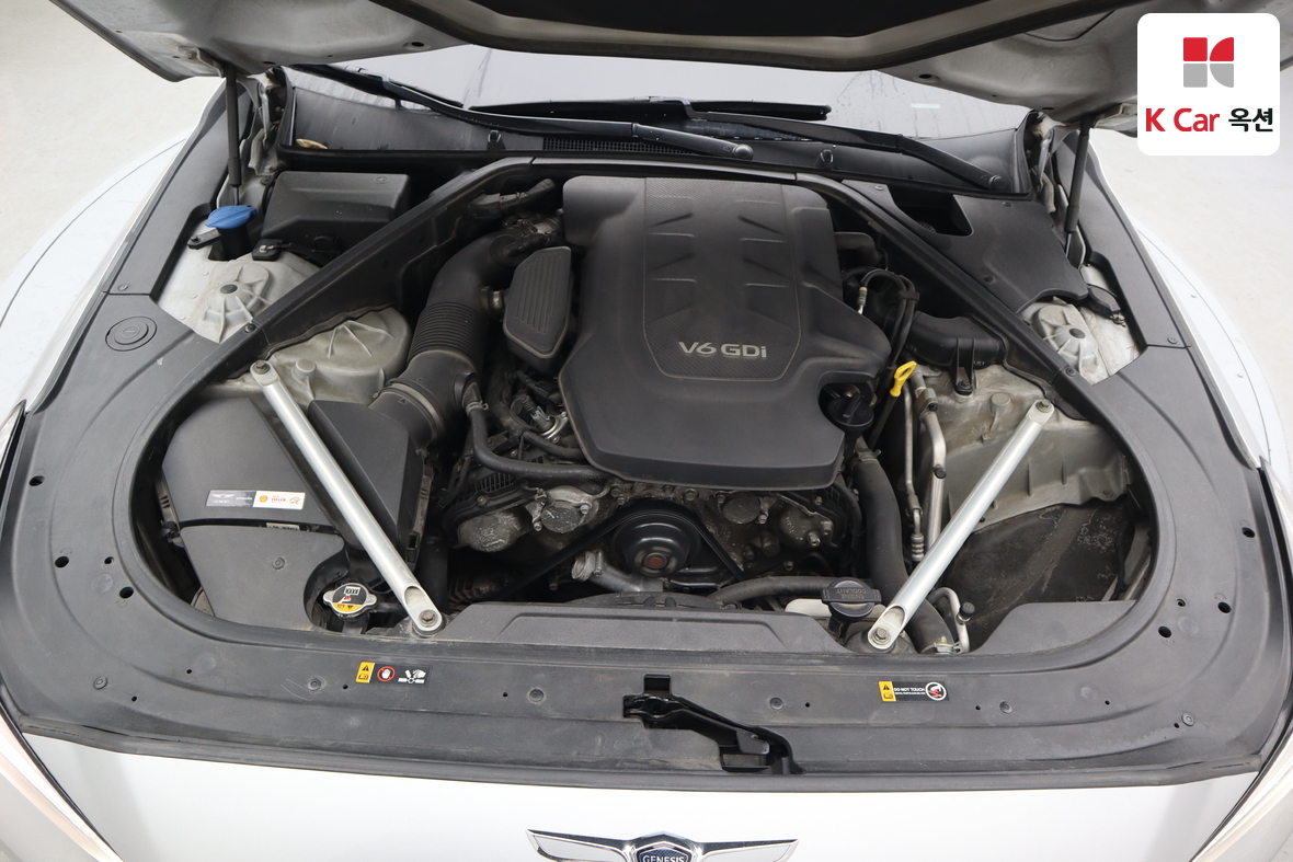 هيونداي جينيسيس EQ900 2016 - صورة 34