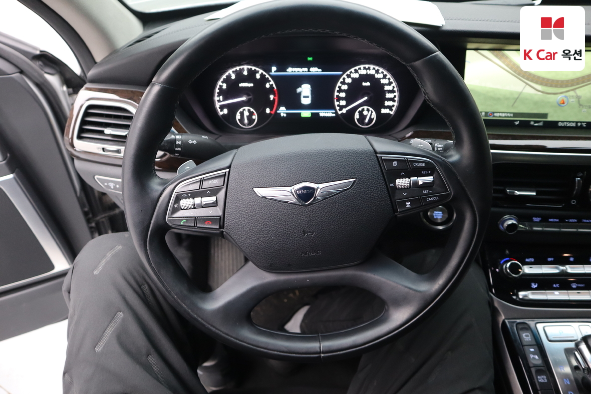 هيونداي جينيسيس EQ900 2016 - صورة 10