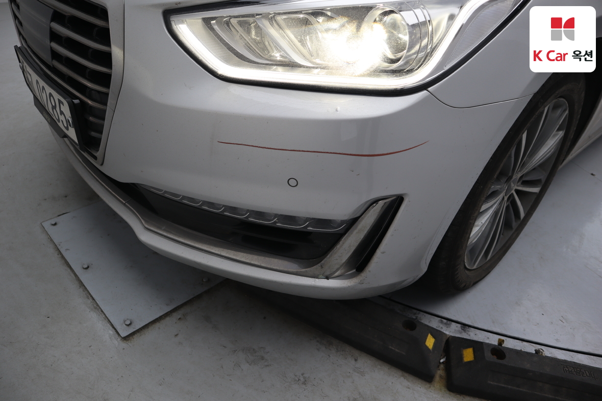 هيونداي جينيسيس EQ900 2016 - صورة 39