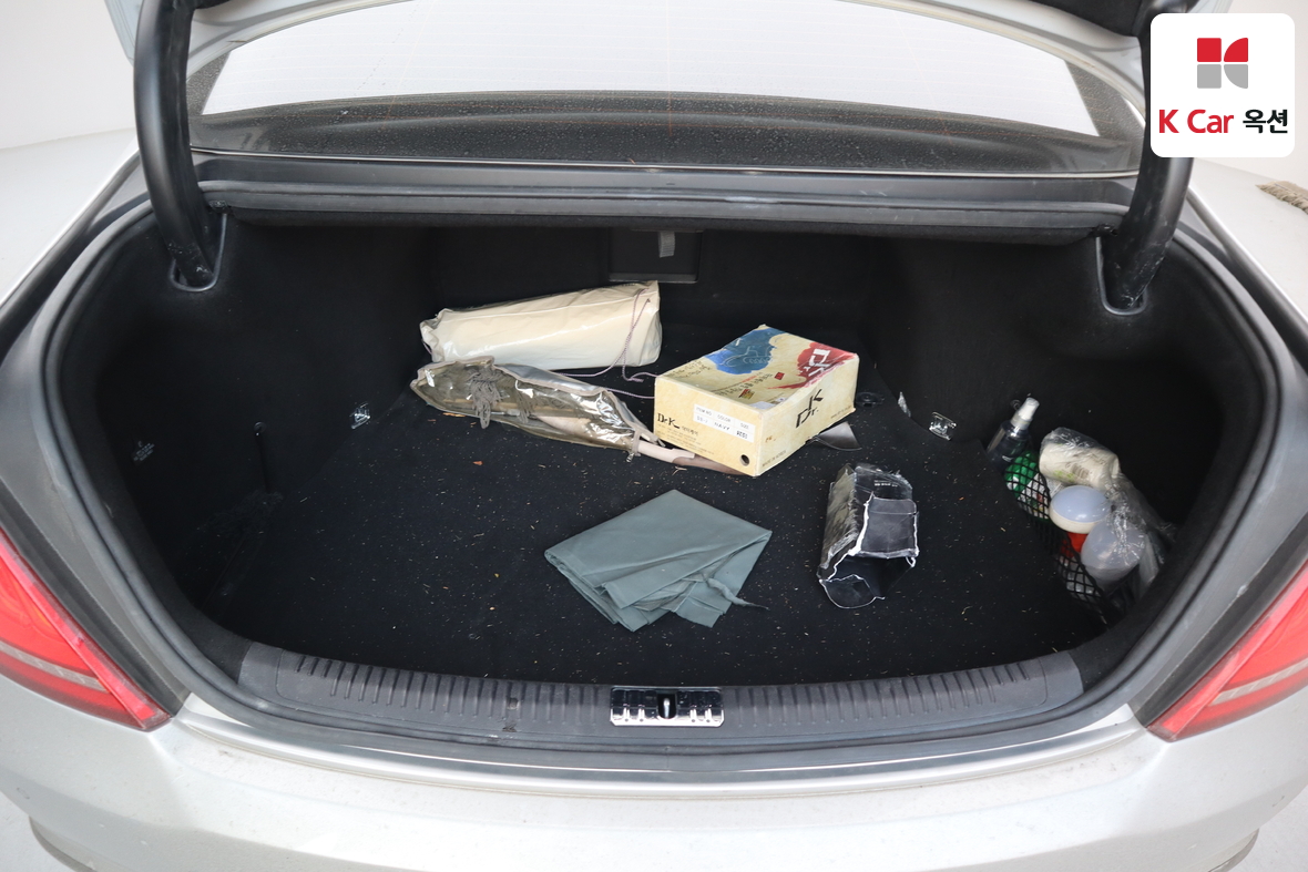 هيونداي جينيسيس EQ900 2016 - صورة 26