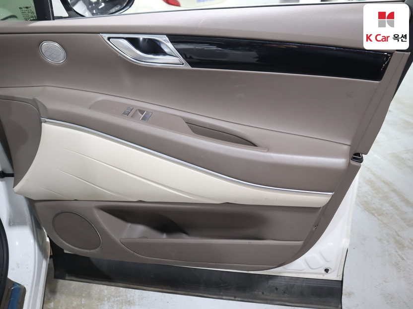 جينسس - GV80 - Image 29