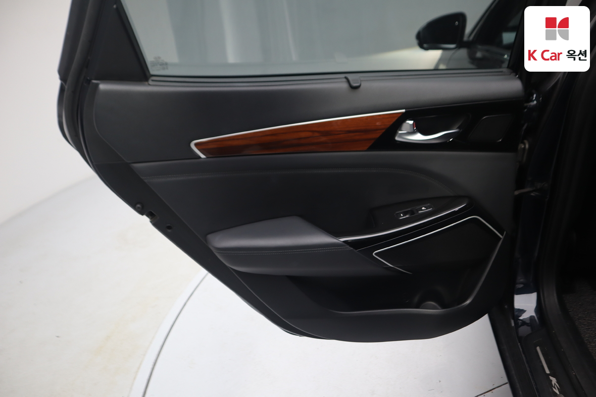 كيا K7 2016 - صورة 25