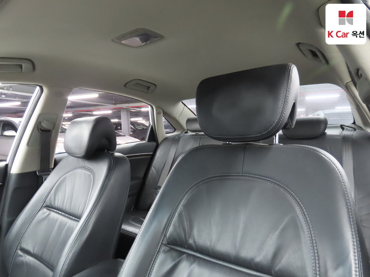 Hyundai Grandeur 2010 - Image 18