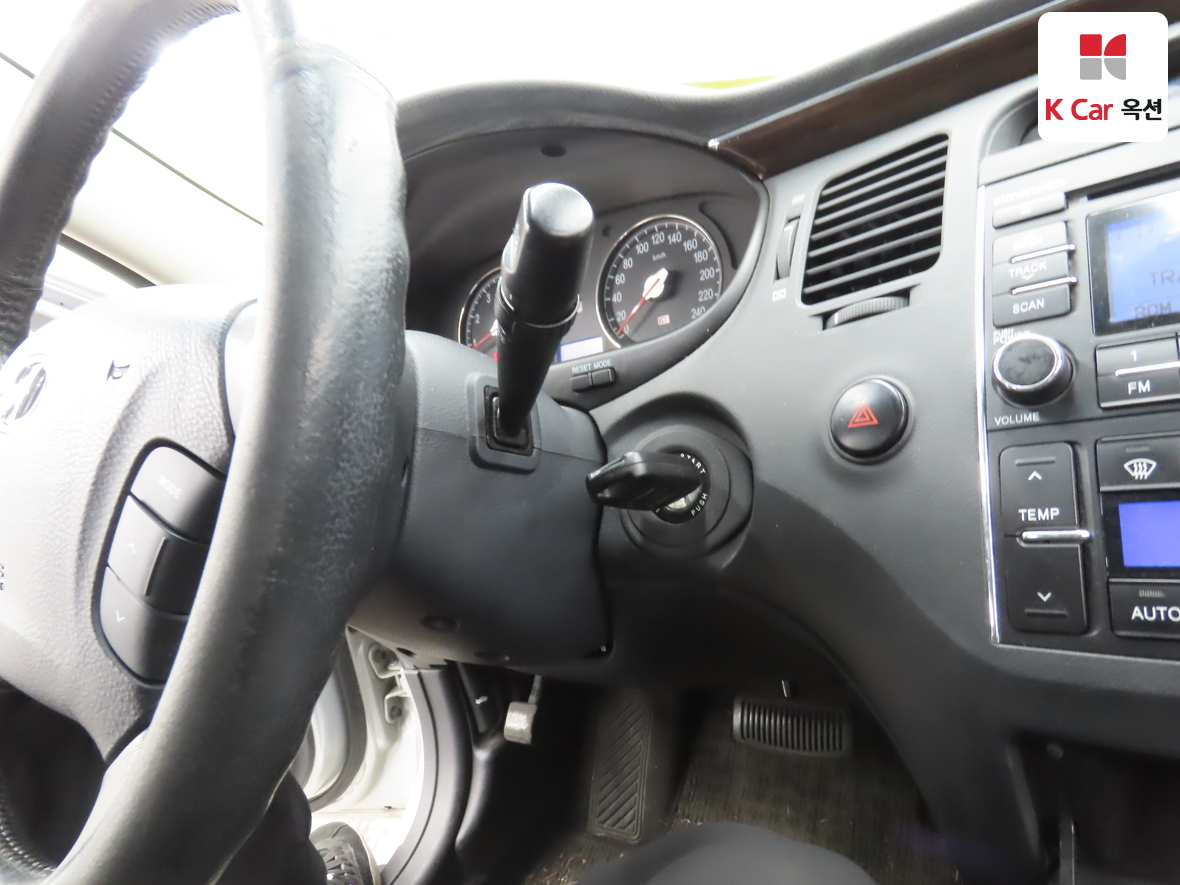 Hyundai Grandeur 2010 - Image 11