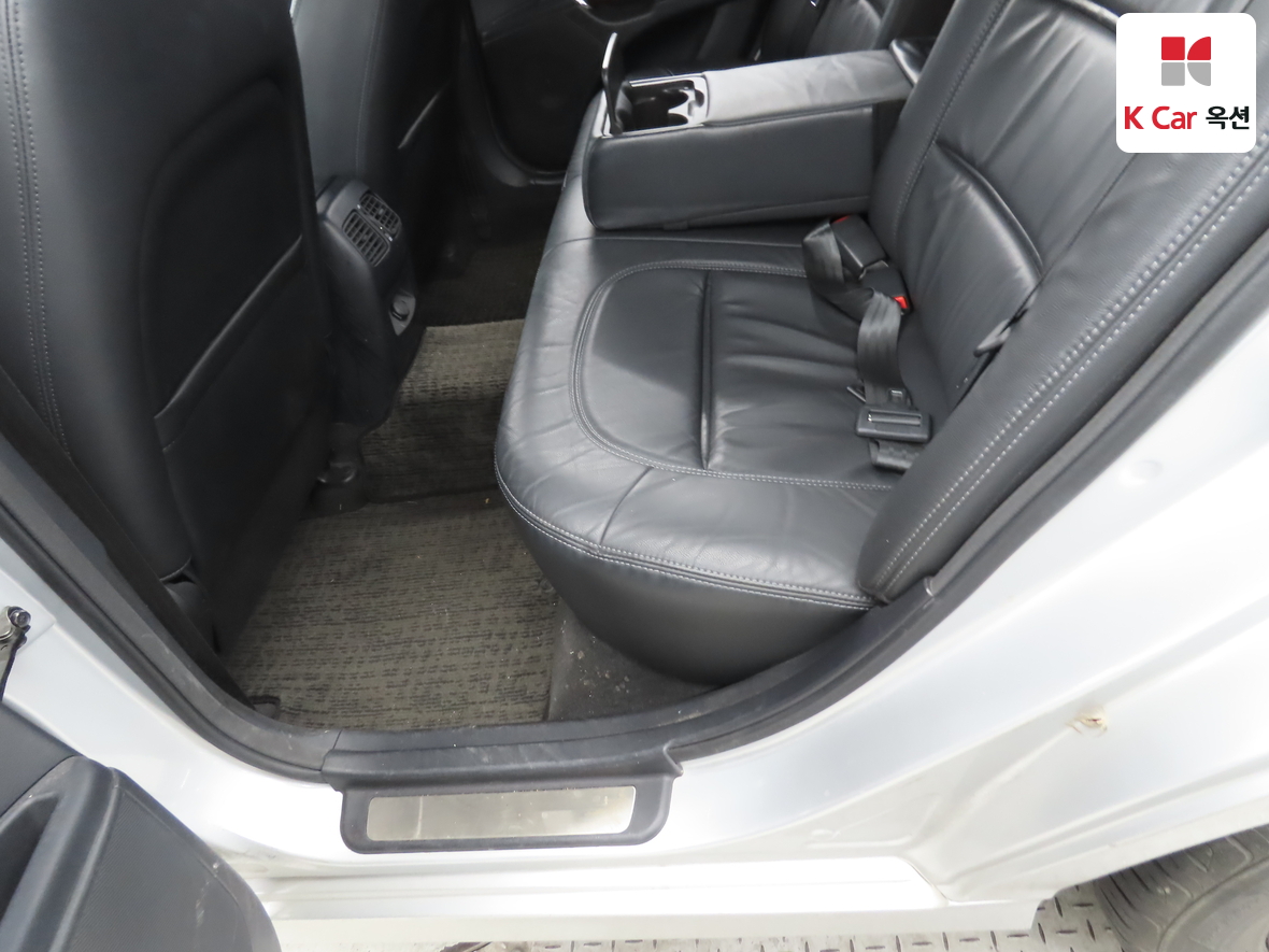 Hyundai Grandeur 2010 - Image 22