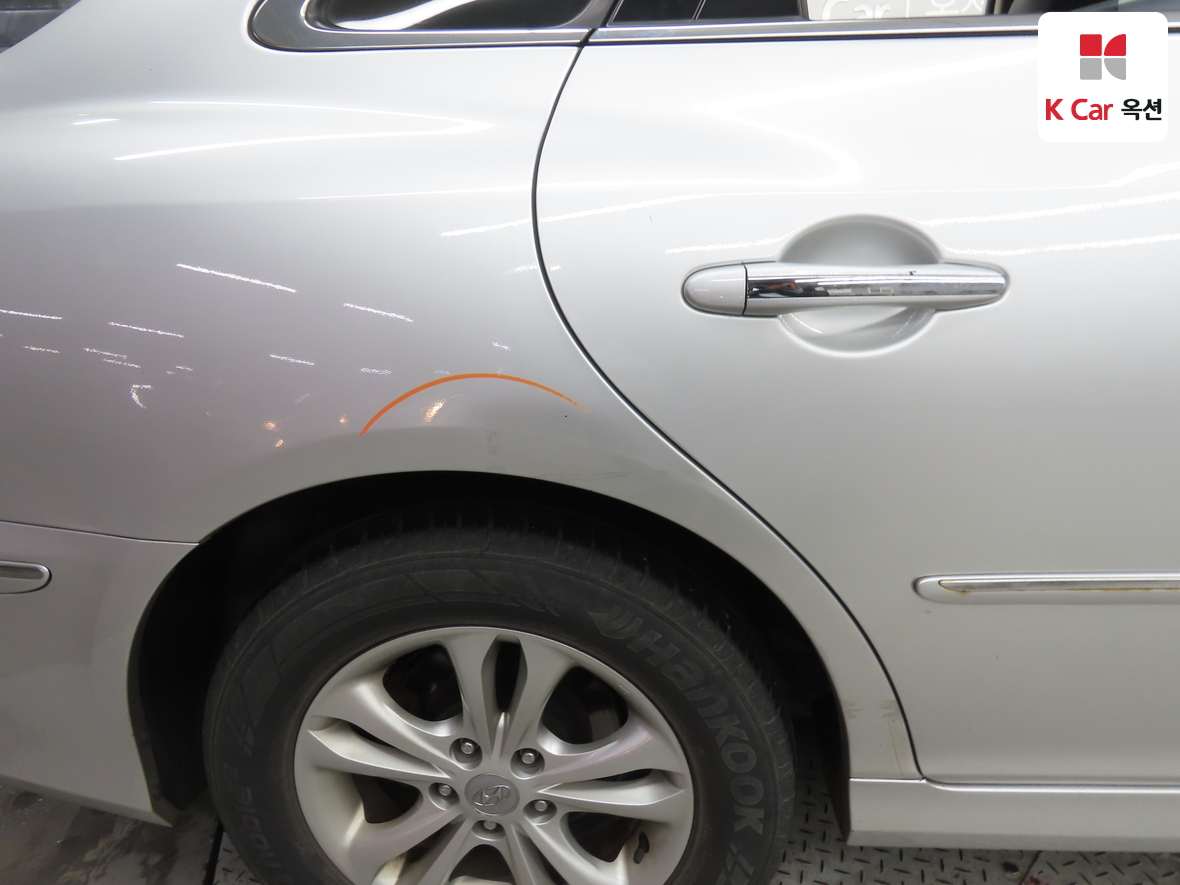 Hyundai Grandeur 2010 - Image 38