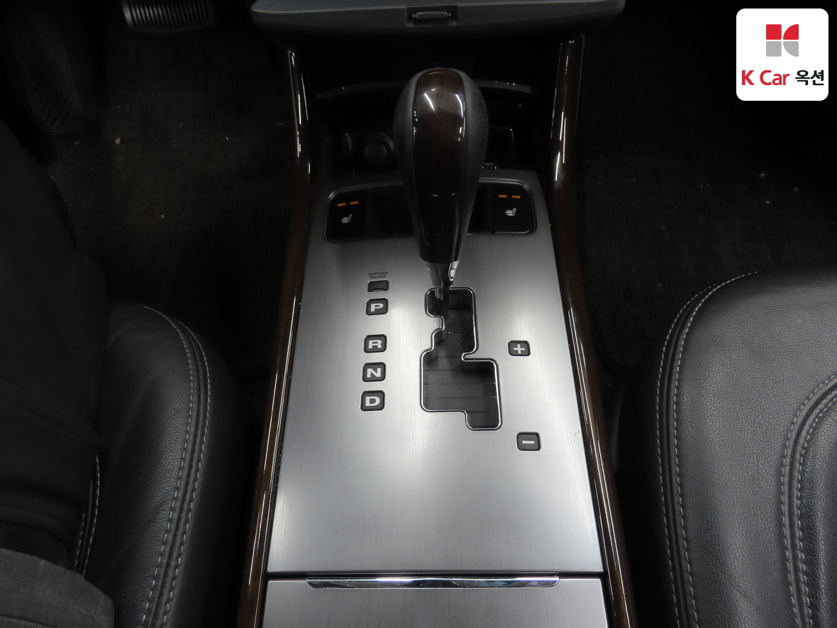 Hyundai Grandeur 2010 - Image 16