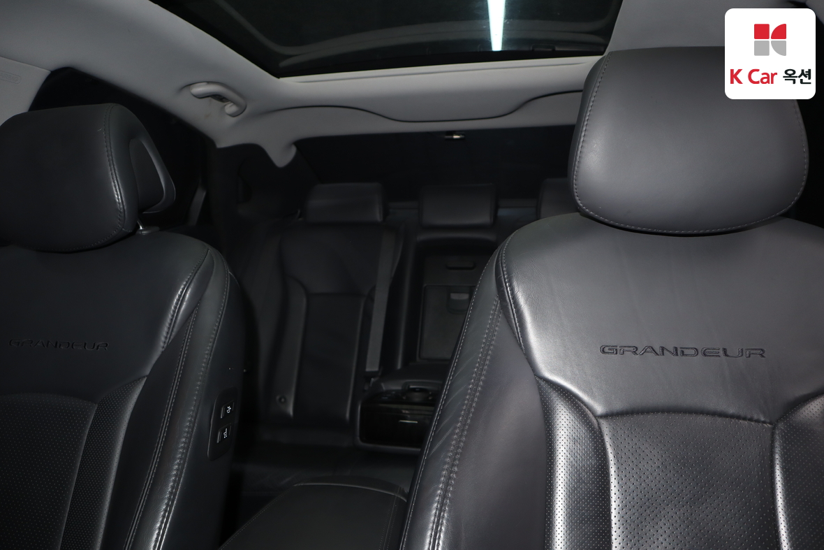 Hyundai AZERA 2014 - Image 18