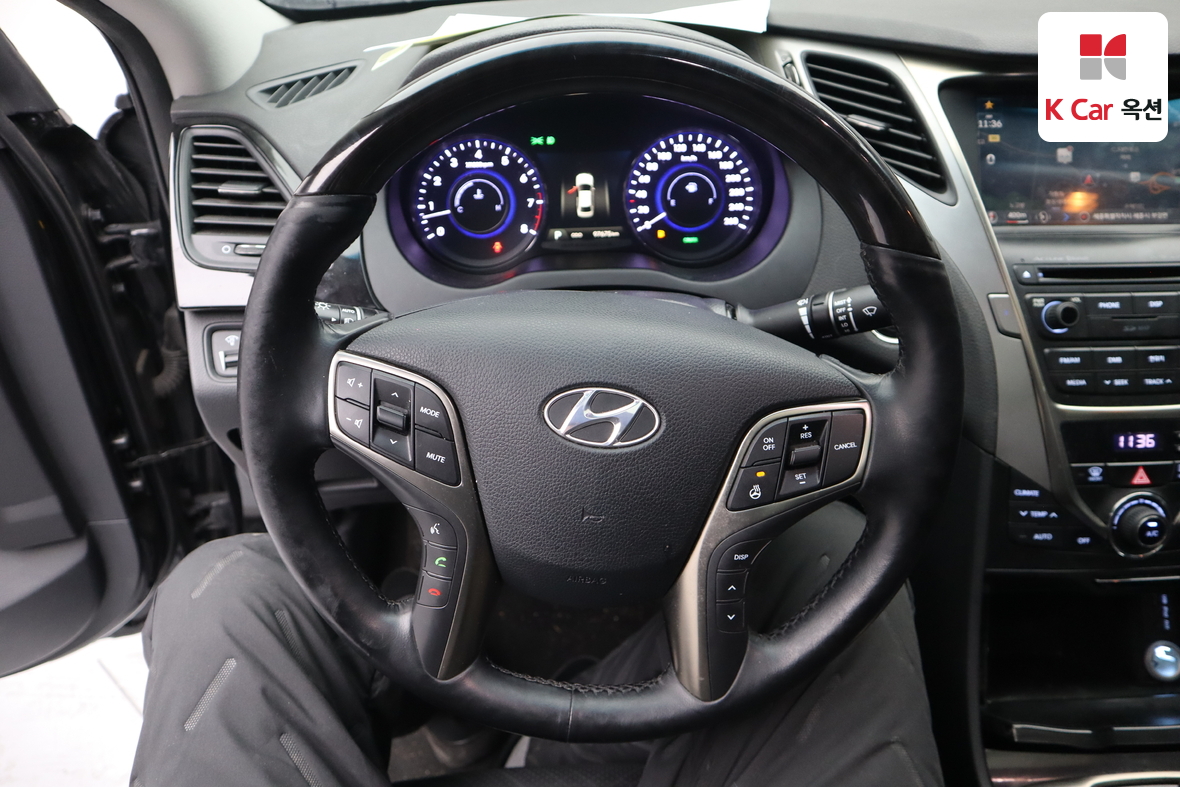 Hyundai AZERA 2014 - Image 10
