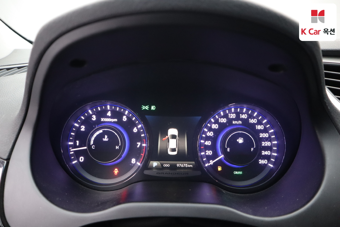 Hyundai AZERA 2014 - Image 5