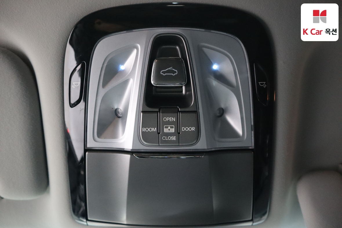 Hyundai AZERA 2014 - Image 13