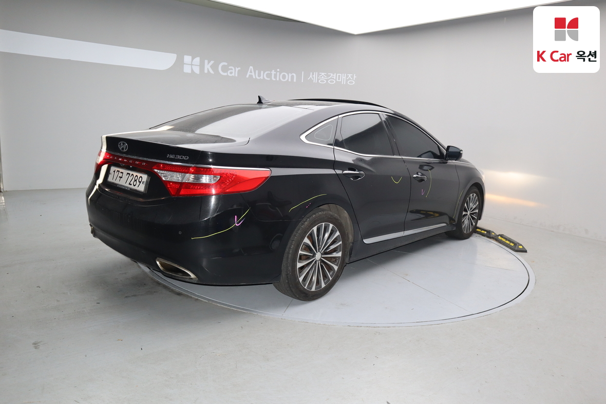 Hyundai AZERA 2014 - Image 2