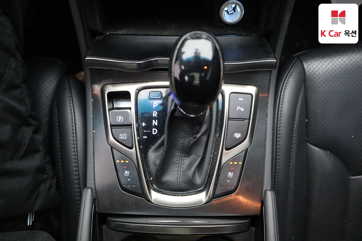 Hyundai AZERA 2014 - Image 16