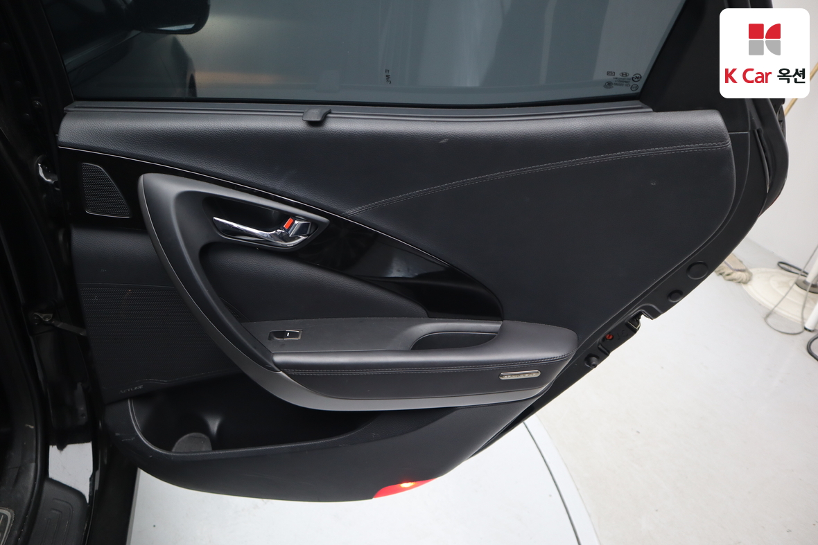 Hyundai AZERA 2014 - Image 28