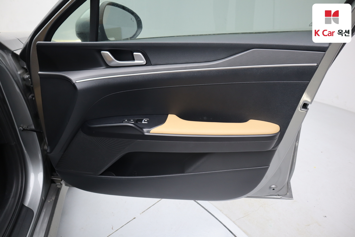 Kia K5 2021 - Image 27