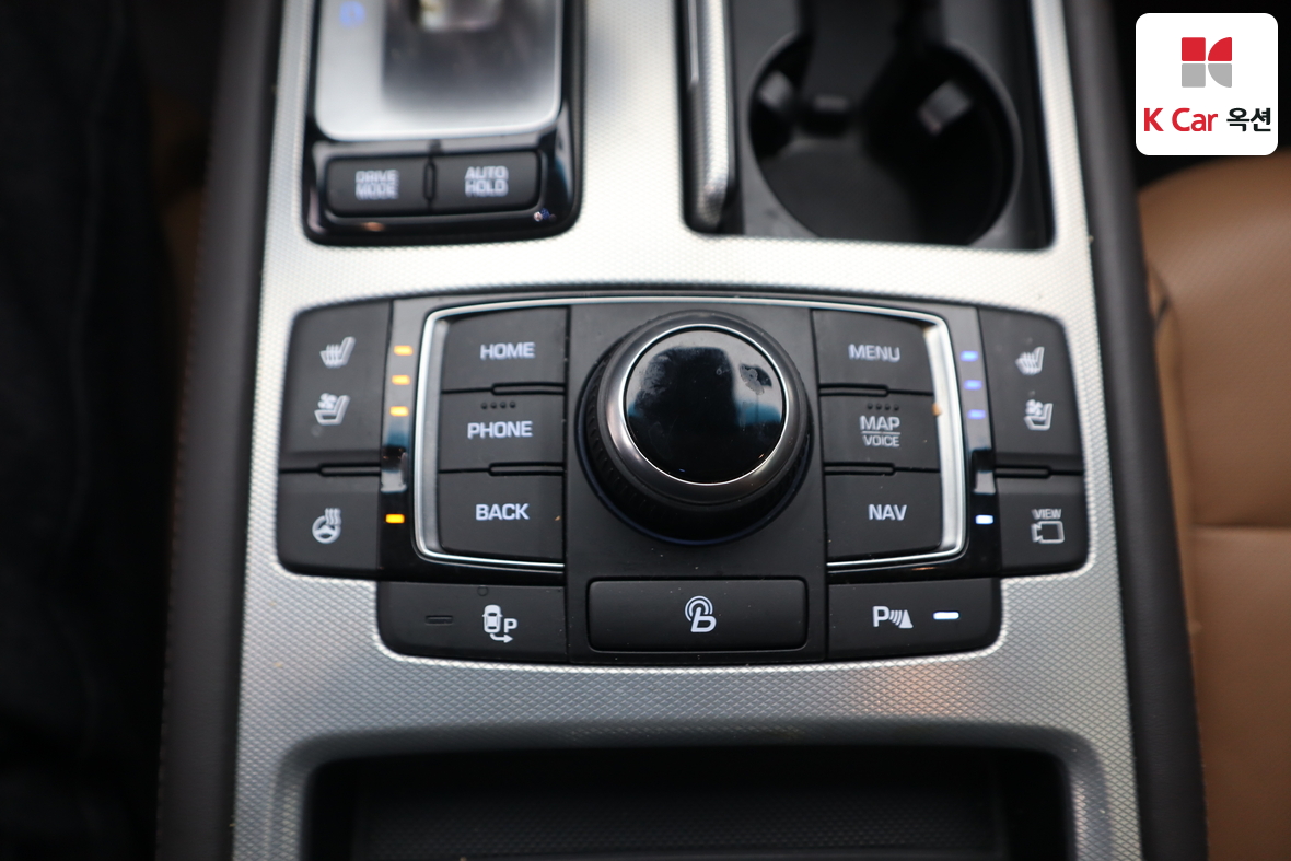 جينيسيس G80 2017 - صورة 16