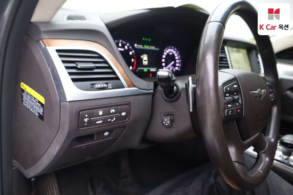 جينيسيس G80 2017 - صورة 9