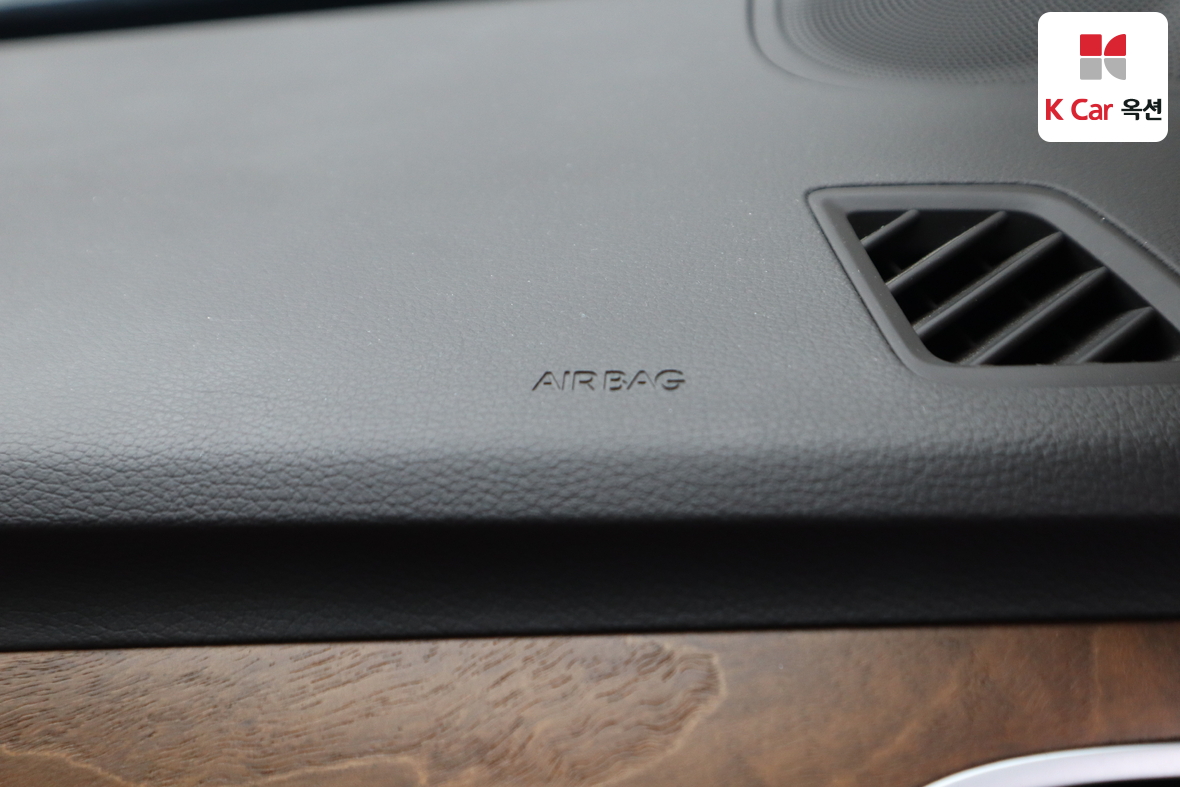 جينيسيس G80 2017 - صورة 34