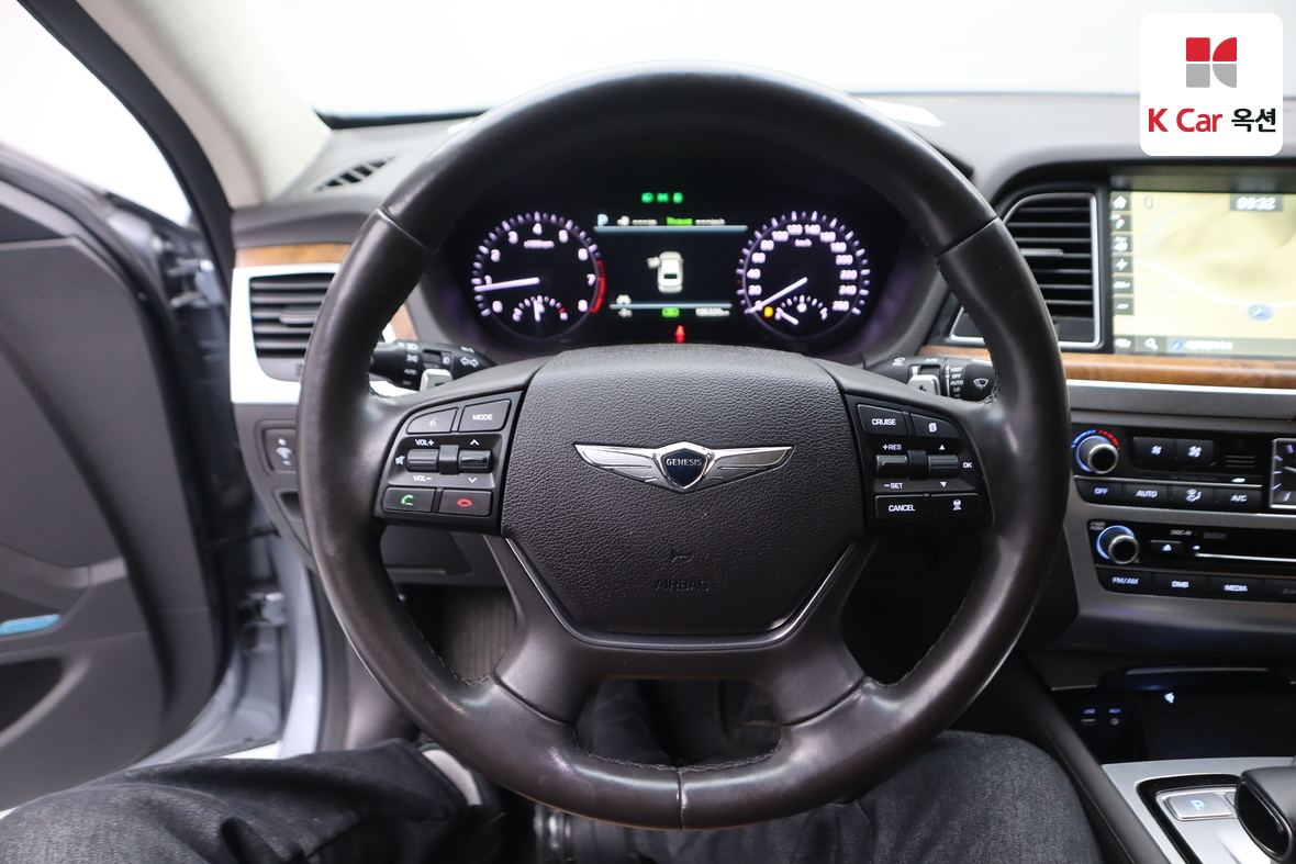 جينيسيس G80 2017 - صورة 10