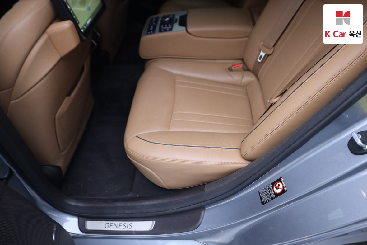 جينيسيس G80 2017 - صورة 23