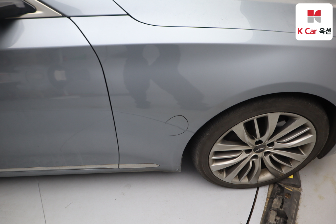 جينيسيس G80 2017 - صورة 40