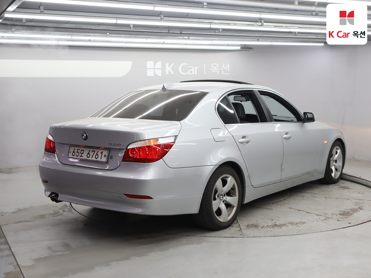BMW 5 Series 2006 - Image 2