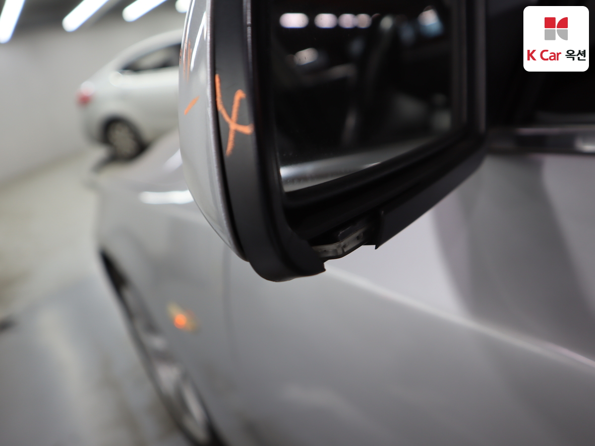 BMW 5 Series 2006 - Image 37