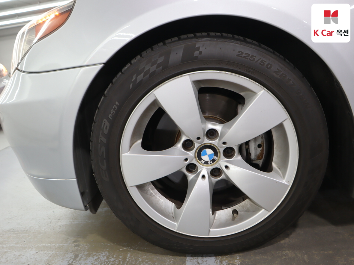 BMW 5 Series 2006 - Image 45