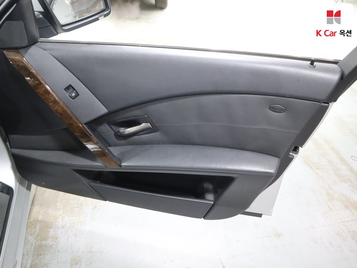 BMW 5 Series 2006 - Image 29