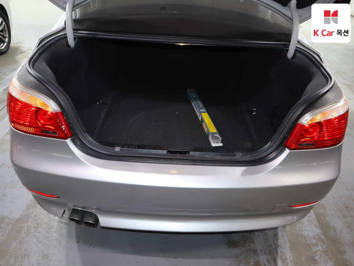 BMW 5 Series 2006 - Image 26