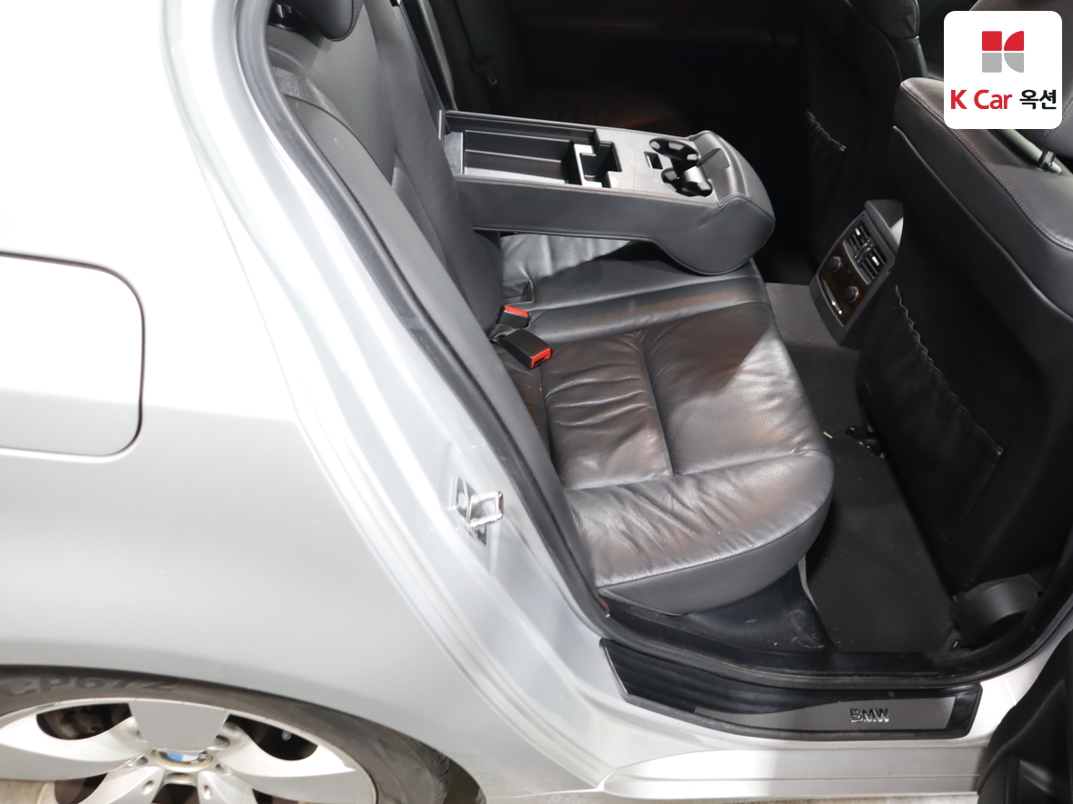 BMW 5 Series 2006 - Image 28
