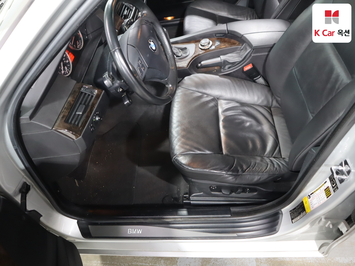 BMW 5 Series 2006 - Image 17