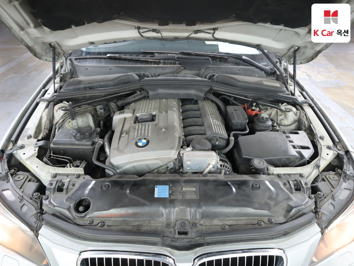 BMW 5 Series 2006 - Image 33