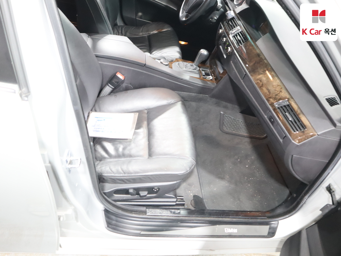 BMW 5 Series 2006 - Image 30