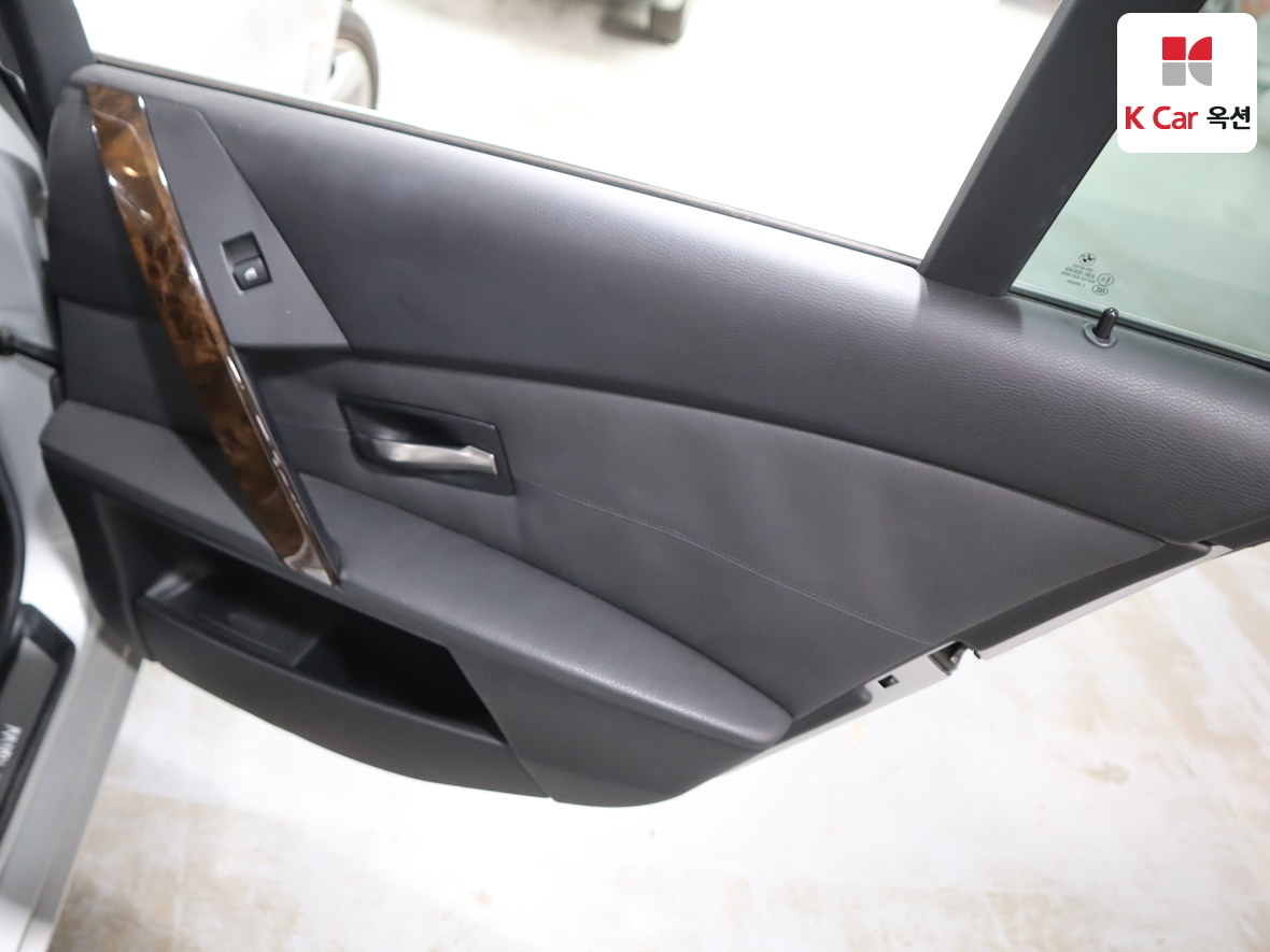 BMW 5 Series 2006 - Image 27