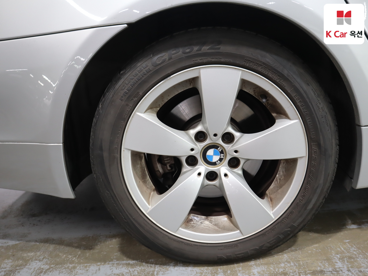 BMW 5 Series 2006 - Image 43