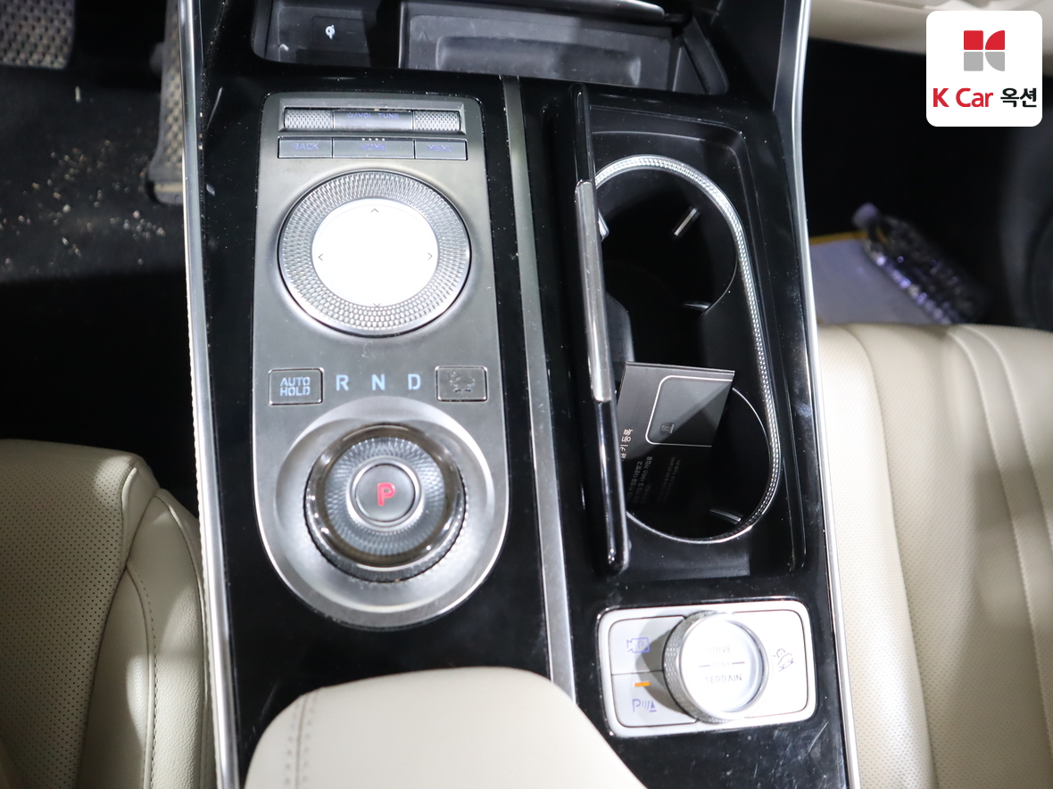 جينيسيس GV80 2021 - صورة 16