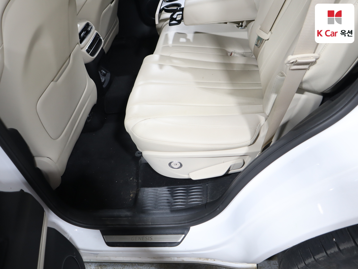 جينيسيس GV80 2021 - صورة 22