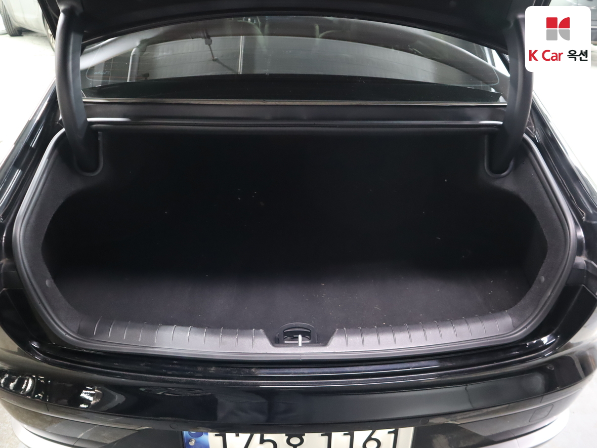 Hyundai AZERA 2023 - Image 27