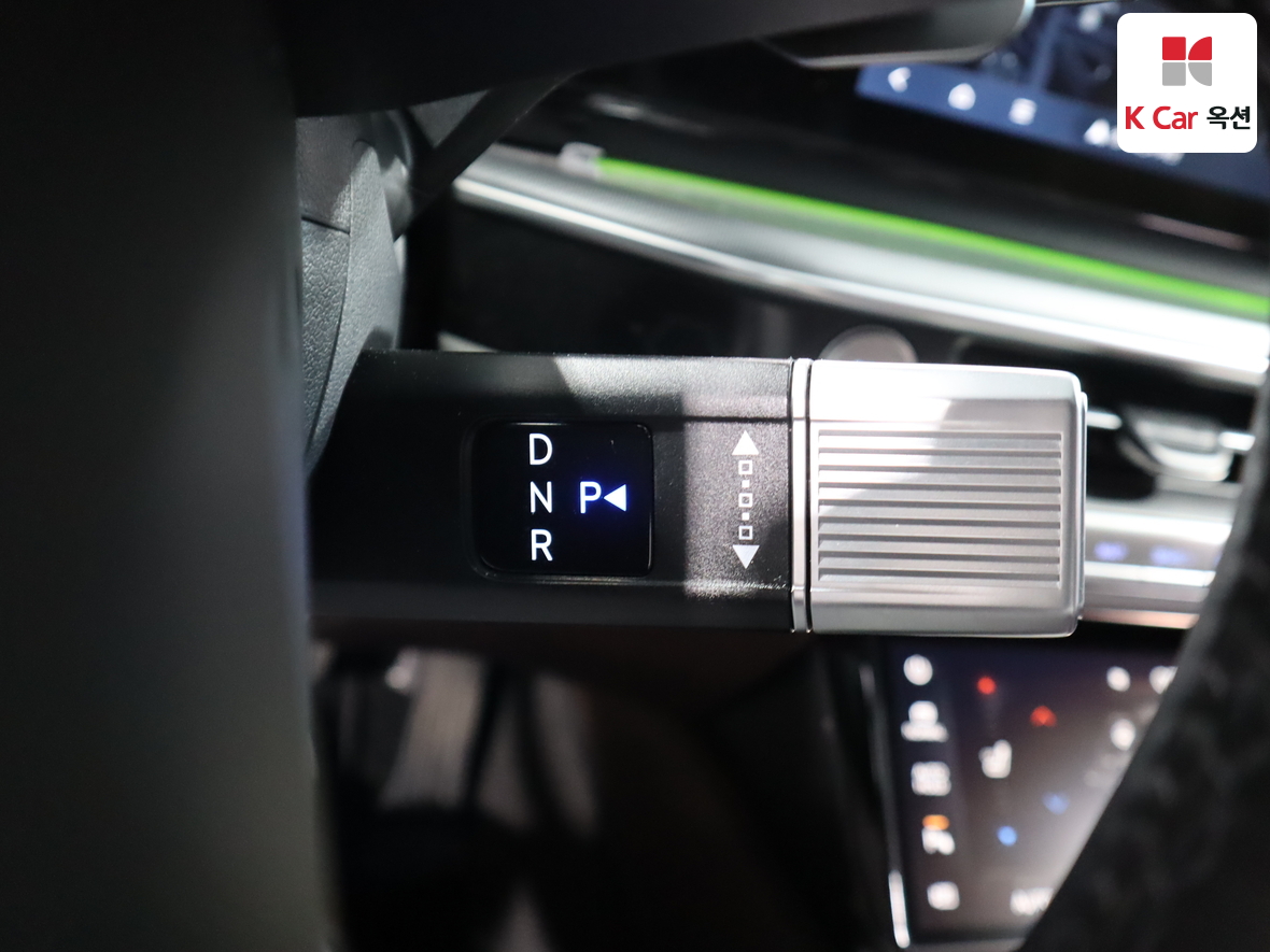 Hyundai AZERA 2023 - Image 17