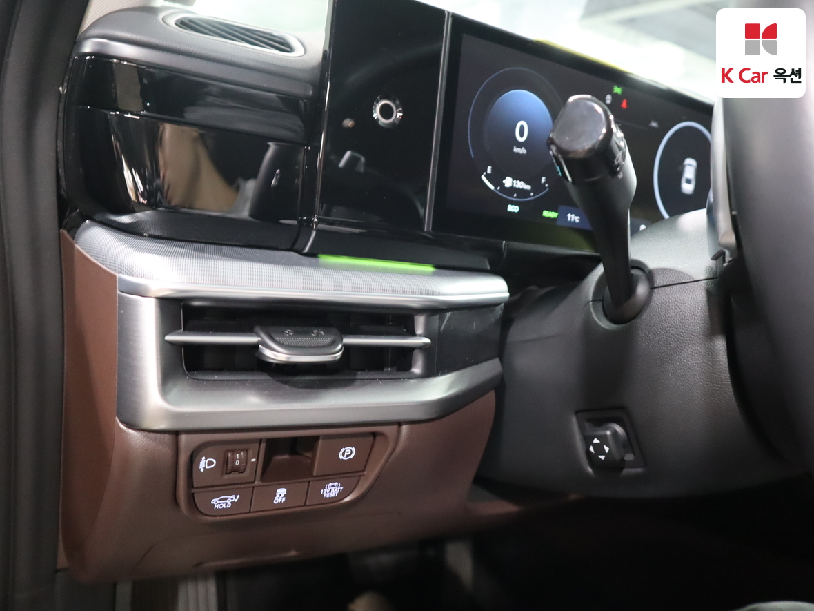 Hyundai AZERA 2023 - Image 9