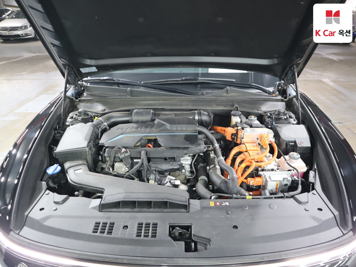 Hyundai AZERA 2023 - Image 35